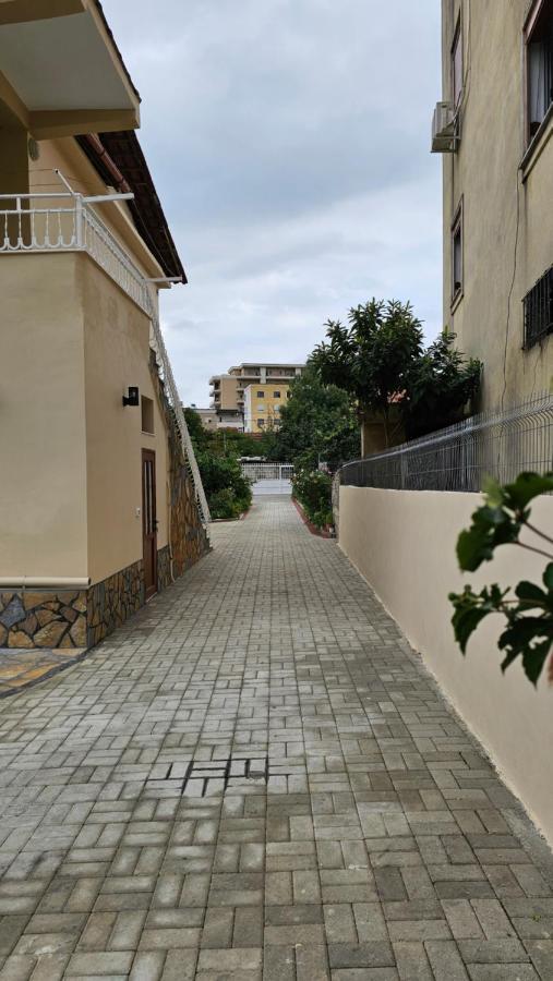 Aliaj Guest House Berat Exterior foto